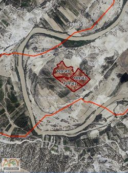 Afy Den Mirahor Da Yetişkin Suyu Elektriği Olan Kayısı Bahçesi