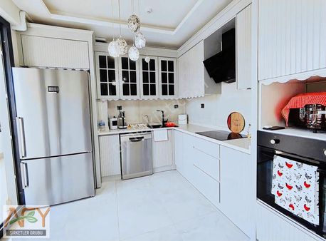 Afy'den Davultepe'de 2+1 Havuzlu Eşyalı Daire