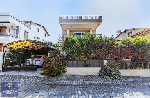 Menderes Coldwell Banker Poyraz'dan Özdere'de 6+1 Tam Müstakil