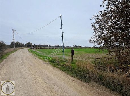Galata,dan Bağarası Mah De 8,500 M² Yol Kenarı Satılık Tarla