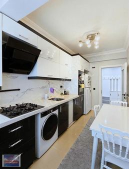 Beylikdüzü Marmara Mah 3+1 Lux Yapılı Sitede Satılık Daire