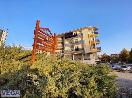 ▄vega▄ Altındağ'da 3+1, İki Parka Komşu, Cadde Üzeri.