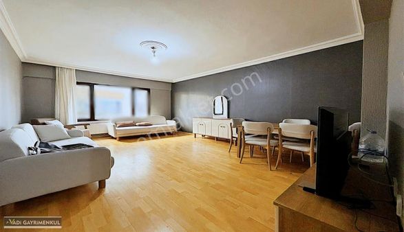 Vadi'den Site İçerisinde E.banyolu Kilerli Oturuma Hazır 3+1