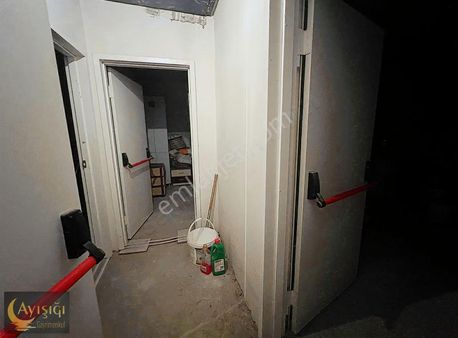 Tuzla Şifa Mh. 4+1 İskanlı 10yaşında 180m² Satılık Daire