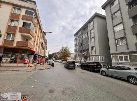 Çekmeköy'de Metro'ya Yakın Site İçerisinde 3+1 Arakat Daire