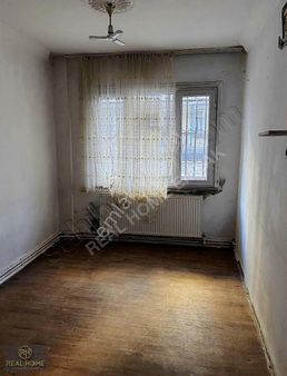 Real Home'dan Kanarya Mahallesinde Kiralık 1+1 Daire