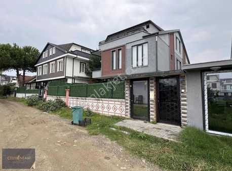 Sakarya Kocaali Alandere Mahallesinde Havuzlu 4+1 Villa