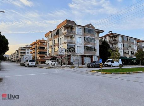▓paşaalanı Sevgi Hastanesi Karşısı Pasta'fe Yanında Köşe Konum