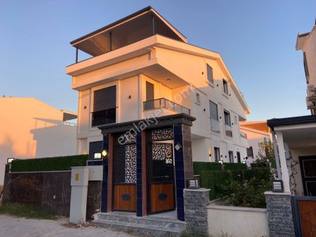 🏡didim Efeler Mahallesi’nde Acil Satılık Lüks Villa Fırsatı!