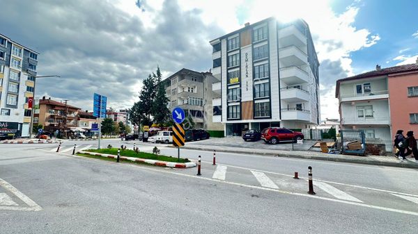 Kavak Bahçelievlerde Satılık 2+1 Daire