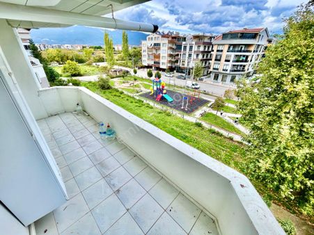 Berkay Demirel'den Altınkumda Ön Cephe Çift Balkon 2+1 Daire