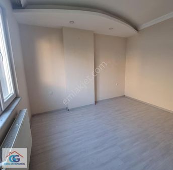 Gözel Gayrimenkulden Kartepe Ataevler Mahallesinde 2+1 Arakat