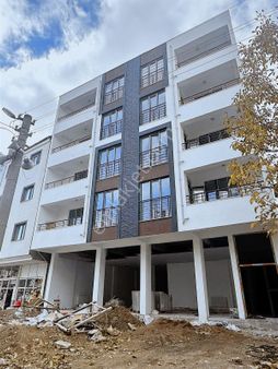 Yenidoğanda Satılık 3+0