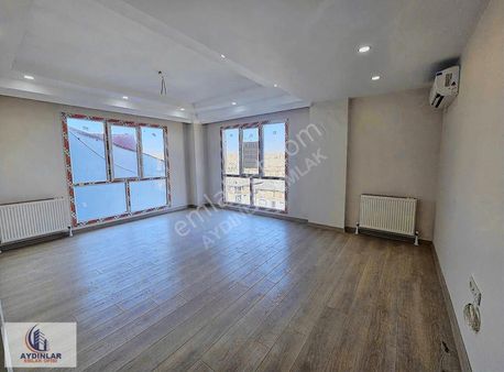 Kocasinan Merkezde Devlet Hastanesi Yakını Otoparklı 3+1 Daire