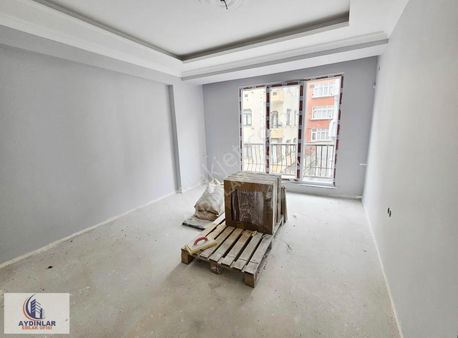 Yenibosna Fevzi Çakmak'ta Eski Postane Yakını Sıfır 2+1 Daire