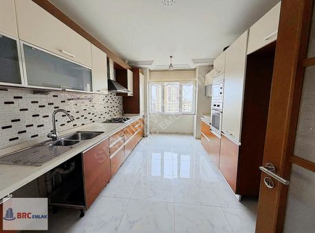 Halkalı Atakent Güneşpark Evleri 1 Arakat Tadilatlı Boş 4+1