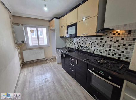 Yeşilyurt Ordu Cadde Yakını 3+1 Bakımlı Satılık Daire