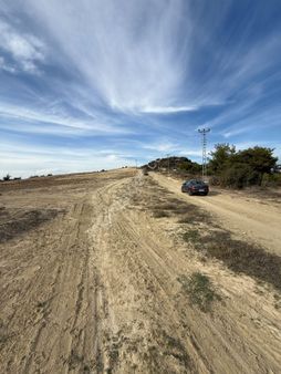 Çukurova Dörtler'de Göl Manzaralı 700 M2 Satılık Arsa