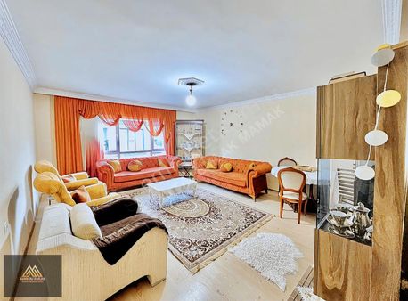 ^^avantaj Emlak'tan Küçük Kayaş'ta 1. Kat Konumunda Geniş Daire^