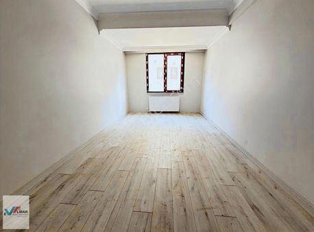 Evalmak'ta İstasyon Mah. Sıfır(95m2) 2+1 Arakat Daire