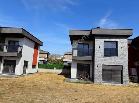 Gw Vista'dan Kardeşköy'de Acil Satılık 3+1 Villa- Müstakil Ev