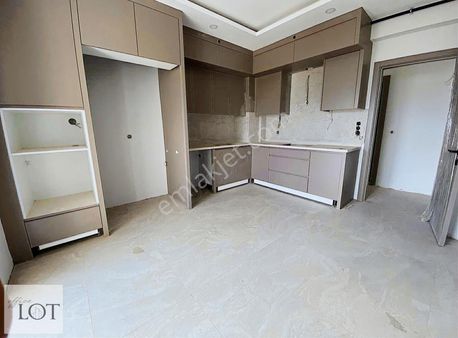 Şemikler'de Lüks 3+1 Ebeveyn Banyolu Daireler (takasa Açık)