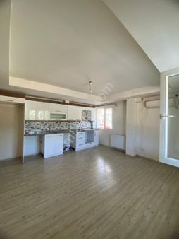 🏡atatürk Mahallesi 🏡 ✅1+1 50 M2 5 Katlının Zemin Katı ❇️ Açık Mutfak