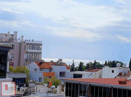 Şehir Merkezinde Deniz Manzaralı Dubleks Daire