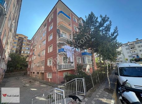 Vadi Emlak'tan Yeni Mahallede Kiralık 3+1