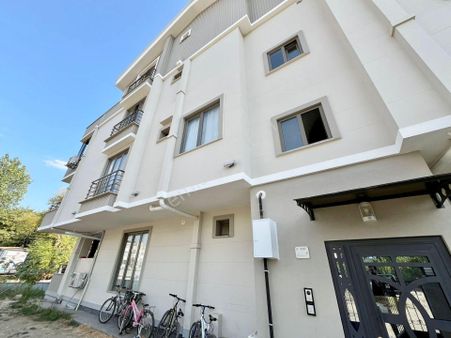 Yükselden Akçayda Satılık Önü Açık Ara Kat Asansörlü Lüks Tasarım 1+1