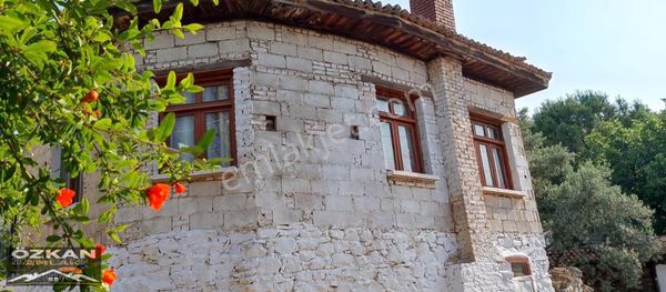 Özkan Emlaktan Güzelköy Bozüyükte Satılık Müstakil Ev Ve Arsası