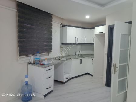 Artenew Emlak'tan Bornova Merkezde Kiralık 2