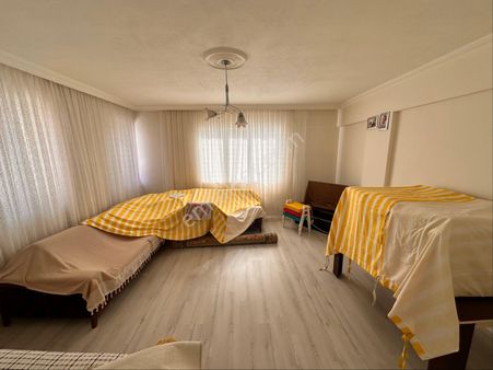 Korkuteli Karşıyaka Mahallesinde Geniş 2+1