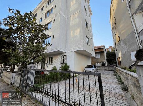 Kartal Yalı Mah E5 Ve Metroya 250mt Bilnet Okulu Yanı 2+1