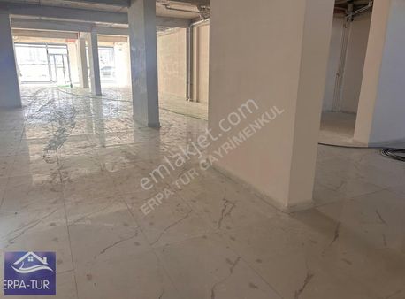 Winston Avm Arkasında Kiralık 260 M2 Dükkan
