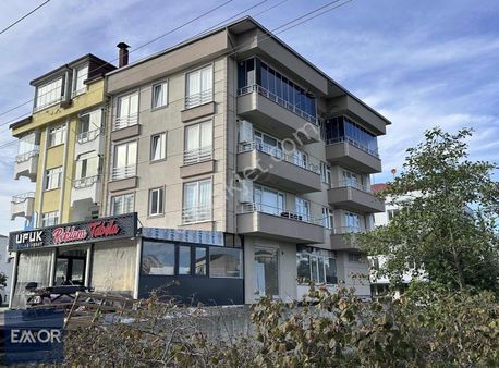 Emor Gayrimenkul Cumhuriyet Mah. Kullanışlı 2+1 Kiralık Daire