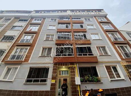 Çarşı Merkezinde 5+1 Satılık Dublex