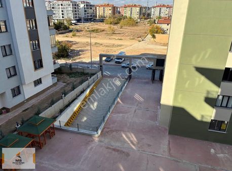 Karatay Akabe Mhallesinde Arakat 3+1 Sıfır Kiralık Daire