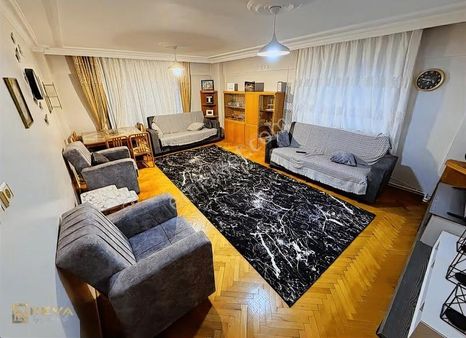 Sakarya Adapazarı Yahyalar Mahallesi'nde 145 M2 Geniş 3+1 Daire