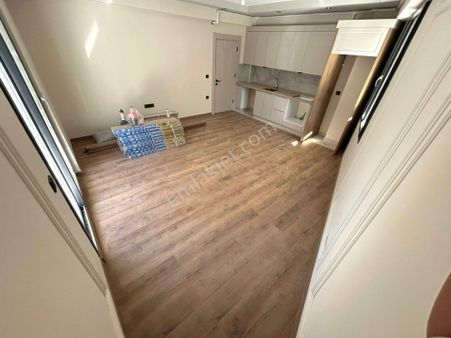 Yükselden Cennetayağında Ebeveyn Banyolu Yerden Isıtma 2+1 Daire