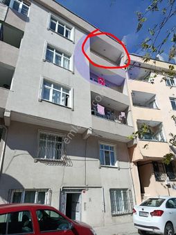 Güneyden Sultan Gazide 1+1.80 M2 Arsa Hisseli Tapulu Balkonlu Daire