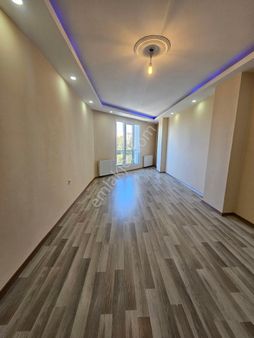 Zafer Mahallesi Satılık 2+1 Manzaralı Daire