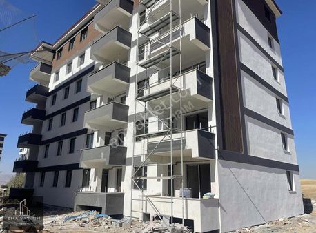 [ema] Çayda Çıra Mah. Adnan Kahveci Blv. 2+1 Arakat Fırsat Daire