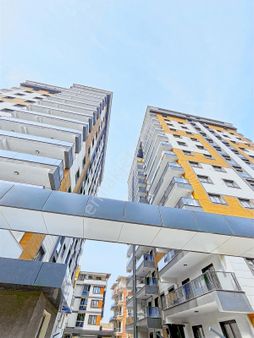 Menemen Uğur Mumcu Mahallesi Site İçerisinde Satılık 3+1 Daire