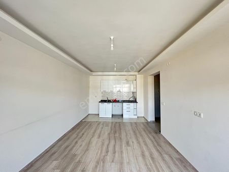 Elisa Gyo'dan Şehir Hastanesi Karşısında 2+1 Kiralık Daire