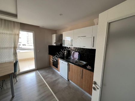 Çarkıpare Mahallesinde Havuzlu Site İçerisinde 2+1 Geniş Satılık Daire