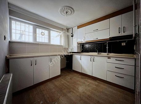 Fesleğen Mahallesinde 2+1 Kiralık Daire