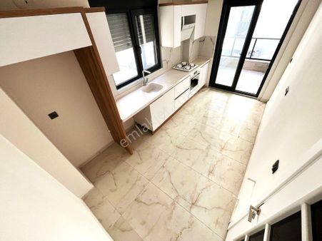 🎇aygül'den 🎇akçay'da🎇 Sıfır Doğalgazlı Ebeveyn Banyolu Asansörlü Nezih Site İçi 2+1 Satılık Daire