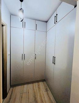 4+1 Kapalı Otoparklı Özel Yapım Site İçerisinde Daire