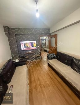 M&v Gayrimenkul'den 50yıl Kapalı Pazar Yanı 105m 2+1 Bahçe Katı